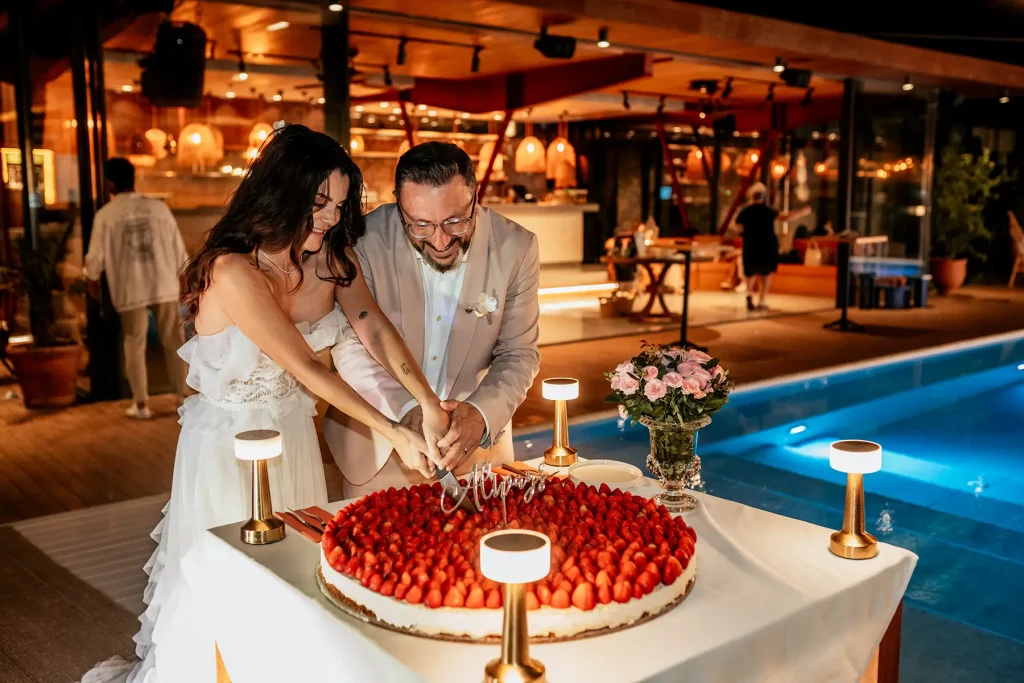 Görkemli düğün pastası